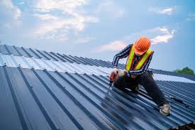 Best Roof Insulation Installation  in Elwood, KS